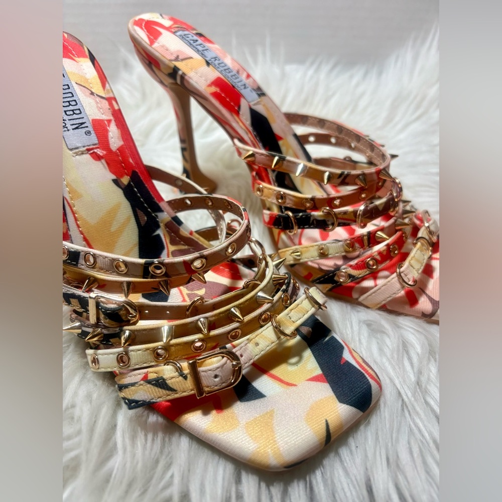 CAPE ROBBIN Bonita Spike Square Toe Odd Shaped Heels. - Picture 7 of 9